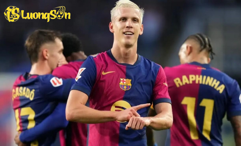 Dani Olmo sẽ phải ngồi ngoài sân xem đồng đội thi đấu cho tới khi được đăng ký.